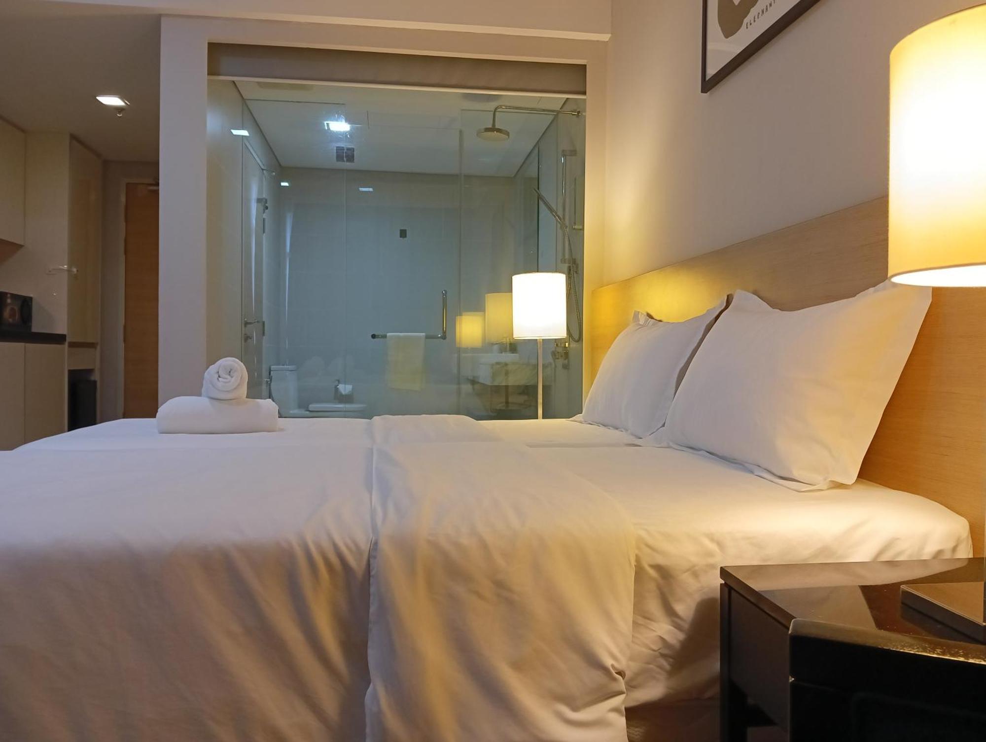 The Straits Suites By Ciconia Malacca Exterior photo