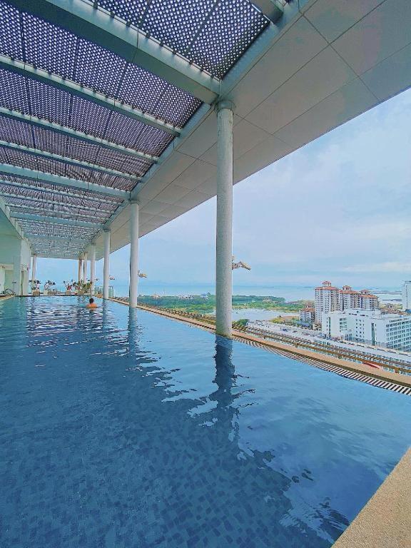 The Straits Suites By Ciconia Malacca Exterior photo